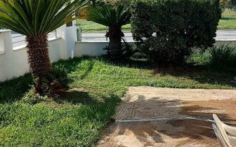 Apartmánový dom Stelios - terasa - zájazd autobusovou a individuálnou dopravou CK Turancar - Grécko, Olympská riviéra, Nei Pori