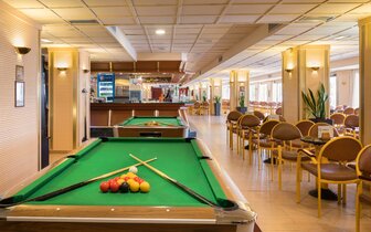 Calella Palace - biliard - letecký zájazd CK Turancar - Španielsko, Costa Brava, Calella