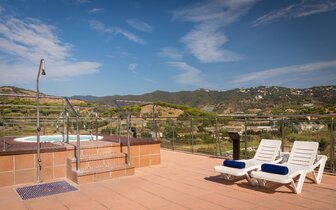 Calella Palace - strešná jacuzzi - letecký zájazd CK Turancar - Španielsko, Costa Brava, Calella