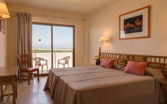 Los Molinos - dvojlôžková izba - letecký zájazd s CK Turancar - Španielsko, Costa Brava, Salou