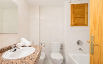 Los Molinos - dvojlôžková izba - letecký zájazd s CK Turancar - Španielsko, Costa Brava, Salou