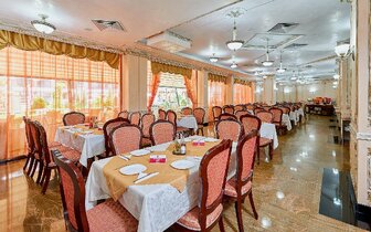 Hotel Karolina - jedáleň - letecký a autobusový zájazd CK Turancar - Bulharsko, Slnečné pobrežie  Hotel Karolina - jedáleň - letecký a autobusový zájazd CK Turancar - Bulharsko, Slnečné pobrežie
