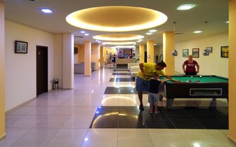 Plamena Palace - biliard - letecký a autobusový zájazd CK Turancar - Bulharsko, Primorsko