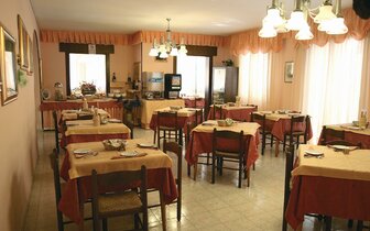 Hotel REX v Lido di Jesolo - Taliansko, zájazdy s CK TURANCAR autom alebo autobusom