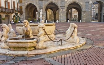 CK Turancar, autobusový poznávací zájazd, Talianske alpské jazerá, Bergamo, Contariniho fontána CK Turancar, autobusový poznávací zájazd, Talianske alpské jazerá, Bergamo, Contariniho fontána
