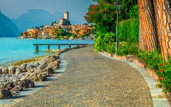 CK Turancar, autobusový poznávací zájazd, Talianske alpské jazerá, Malcesine CK Turancar, autobusový poznávací zájazd, Talianske alpské jazerá, Malcesine