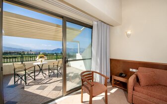 Hotel Hydramis Palace-izba a výhľad-letecký zájazd CK Turancar-Kréta-Kavros