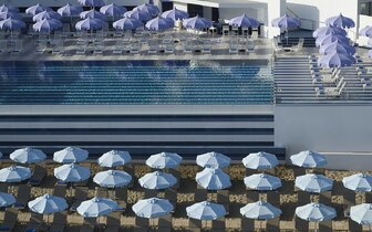 Hotel I resort - bazén - letecký zájazd CK Turancar - Kréta, Stalida