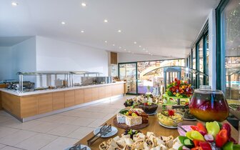 Hotel Porto Greco - bufetové stoly - letecký zájazd CK Turancar - Kréta, Hersonissos