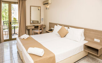 Hotel Porto Greco - izba štandard - letecký zájazd CK Turancar - Kréta, Hersonissos