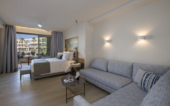 Hotel Amira Luxory Resort - junior suita so zdieľaným bazénom - letecký zájazd CK Turancar - Kréta, Adelianos Kampos