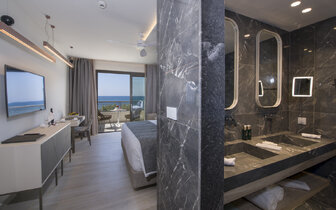 Hotel Amira Luxory Resort - izba superior s výhľadom na more - letecký zájazd CK Turancar - Kréta, Adelianos Kampos