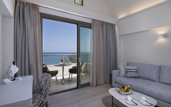 Hotel Amira Luxory Resort - junior suita výhľad na more - letecký zájazd CK Turancar - Kréta, Adelianos Kampos