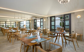 Hotel Amira Luxory Resort - hotel - letecký zájazd CK Turancar - Kréta, Adelianos Kampos