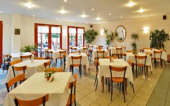 Hotel Paloma Garden - reštaurácia - letecký zájazd CK Turancar - Kréta, Stalis