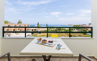 Hotel Manos Palace - výhľad na more - letecký zájazd CK Turancar - Kréta, Bali