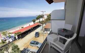 Hotel Akti Pefkari -  terasa - zájazd CK TURANCAR