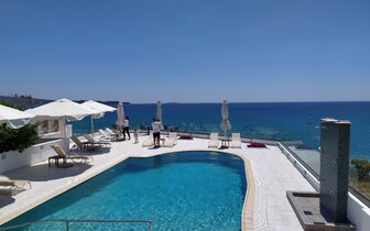Hotel Antonios - bazén - letecký a autobusový zájazd CK Turancar - Grécko, Thasos, Limenaria Hotel Antonios - bazén - letecký a autobusový zájazd CK Turancar - Grécko, Thasos, Limenaria