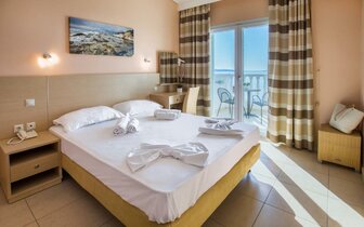 Hotel Antonios - izba- letecký a autobusový zájazd CK Turancar - Grécko, Thasos, Limenaria Hotel Antonios - izba- letecký a autobusový zájazd CK Turancar - Grécko, Thasos, Limenaria