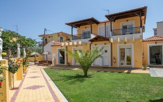 Aparthotel Aldebaran - exteriér - autobusový zájazd CK Turancar - Grécko, Thasos, Limenaria Aparthotel Aldebaran - exteriér - autobusový zájazd CK Turancar - Grécko, Thasos, Limenaria