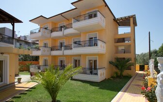 Aparthotel Aldebaran - exteriér - autobusový zájazd CK Turancar - Grécko, Thasos, Limenaria Aparthotel Aldebaran - exteriér - autobusový zájazd CK Turancar - Grécko, Thasos, Limenaria