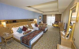 Royal Holiday Palace - izba - letecký zájazd CK Turancar - Turecko, Lara