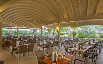 Royal Holiday Palace - snack bar - letecký zájazd CK Turancar - Turecko, Lara