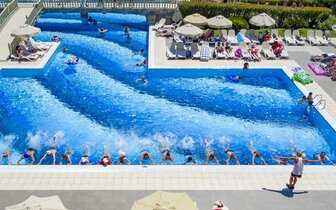 Royal Holiday Palace - bazén - letecký zájazd CK Turancar - Turecko, Lara