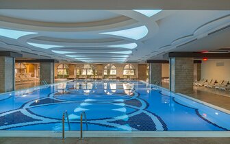 Royal Holiday Palace - vnútorný bazén - letecký zájazd CK Turancar - Turecko, Lara