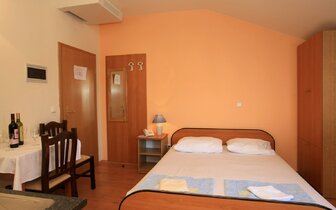 Villa Toni - štúdio - autobusový zájazd CK Turancar - Chorvátsko, Sveti Filip i Jakov