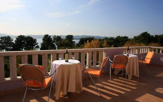 Villa Toni - spoločná terasa -autobusový zájazd CK Turancar - Chorvátsko, Sveti Filip i Jakov