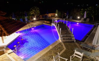 Dias apartments - bazén - letecký zájazd CK Turancar - Kréta, Kavros