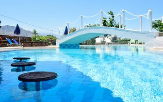 Dias apartments - bazén - letecký zájazd CK Turancar - Kréta, Kavros