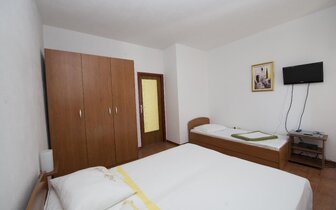 Vila Ivica - apartmány - autobusový zájazd CK Turancar - Chorvátsko - Omiš (Duće)