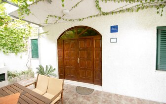 Vila Ivica - terasa - autobusový zájazd CK Turancar - Chorvátsko - Omiš (Duće)