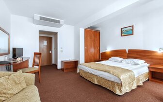 Grand Hotel Sunny Beach s CK Turancar