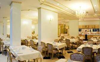 Hotel Planeta - reštaurácia - letecký a autobusová zájazd CK Turancar - Bulharsko, Slnečné pobrežie