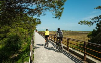 Bibione na jadranskom pobreží severného Talianska - dovolenkový raj pre rodiny s deťmi a cyklistov