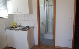 Mihaljevič - štúdiá - autobusový zájazd CK Turancar - Chorvátsko - Omiš (Duće)