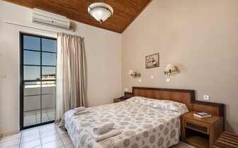 Elina hotel Apartments - apartmán - letecký zájazd CK Turancar - Kréta, Rethymno