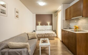 Elina hotel Apartments - apartmán - letecký zájazd CK Turancar - Kréta, Rethymno