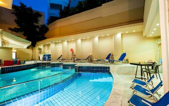 Elina hotel Apartments - bazén - letecký zájazd CK Turancar - Kréta, Rethymno