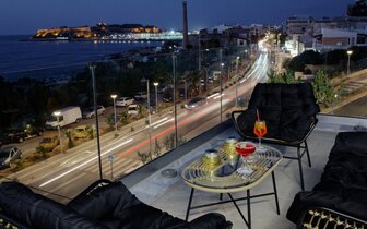 Hotel Archipelagos Residence - posedenie na terase - letecký zájazd CK Turancar - Kréta, Rethymno