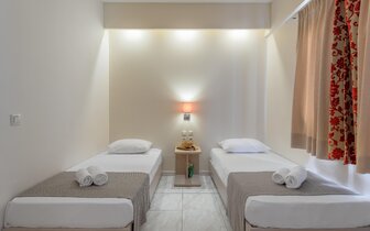 Hotel Marilena - štvorlôžková izba - letecký zájazd CK Turancar - Kréta, Amoudara