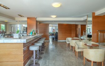 Hotel Marilena - bar - letecký zájazd CK Turancar - Kréta, Amoudara