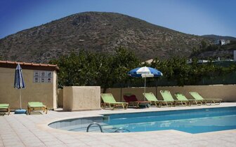 Hotel Prinos apartments - bazén - letecký zájazd CK Turancar - Kréta, Hersonissos