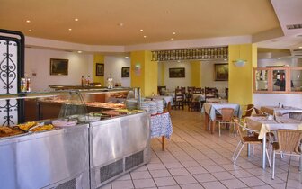 Club Lyda - bufetové stoly - letecký zájazd CK Turancar - Kréta, Gouves