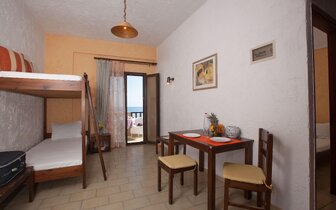 Hotel Dimitra - príklad ubytovania - letecký zájazd CK Turancar - Kréta, Kokkini Hani