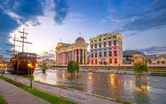 Poznávacie zájazdy CK Turancar, Veľký okruh Balkánom s Dubrovníkom, Macedónsko, Skopje Poznávacie zájazdy CK Turancar, Veľký okruh Balkánom s Dubrovníkom, Macedónsko, Skopje