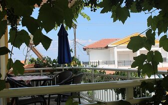 Apartmánový dom Ilion - výhľad - autobusový zájazd CK Turancar - Grécko, Thasos, Skala Potamias Apartmánový dom Ilion - výhľad - autobusový zájazd CK Turancar - Grécko, Thasos, Skala Potamias